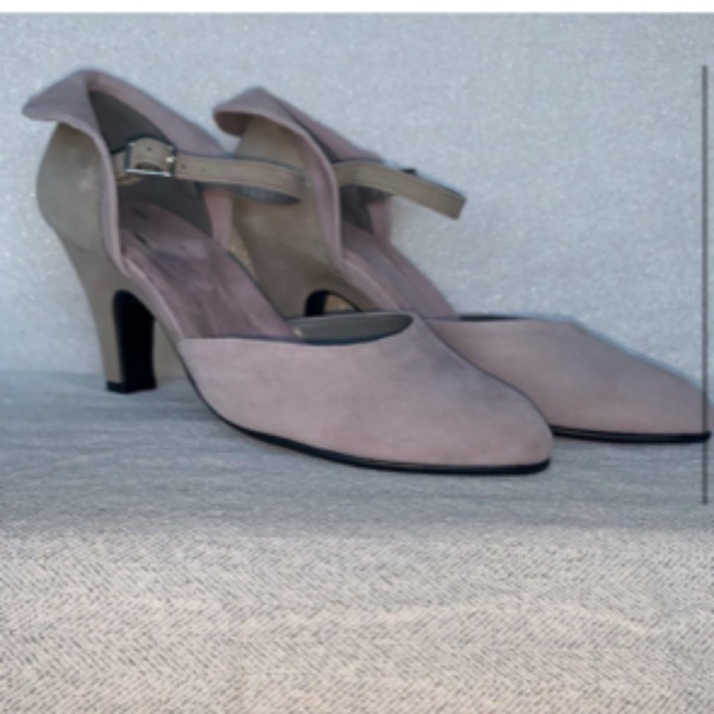 NWT Aerosoles “Tape Deck” suede 9 new in box lilac grey - Picture 10 of 11